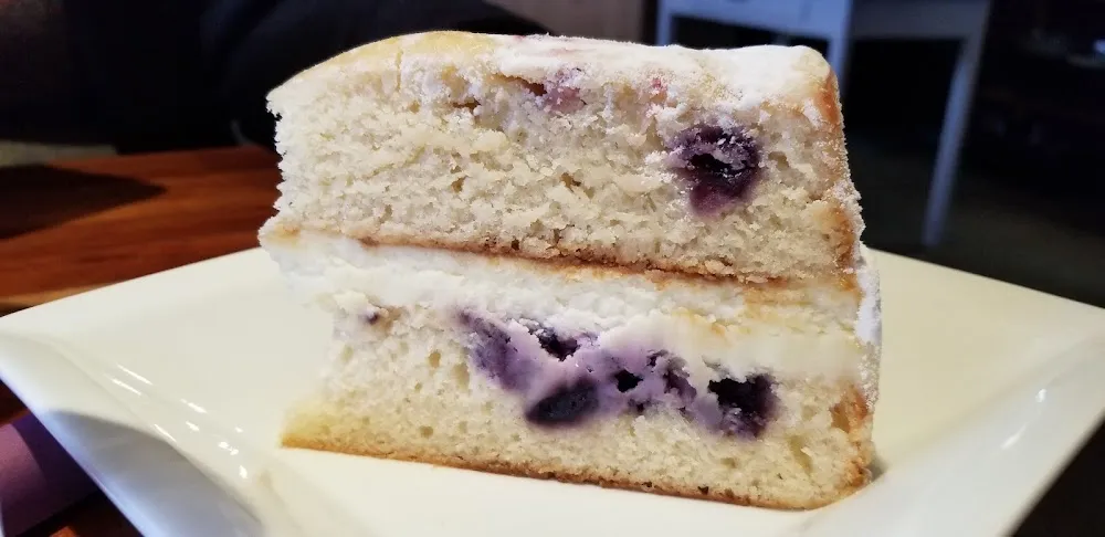 Lemon Berry Cake